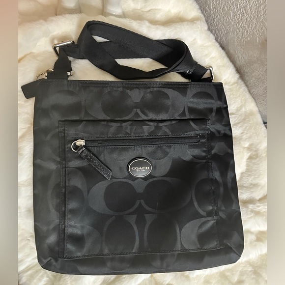 Vintage Coach Signature Nylon Crossbody Swingpack – Black Saddle – Never Used! - Picture 1 of 7